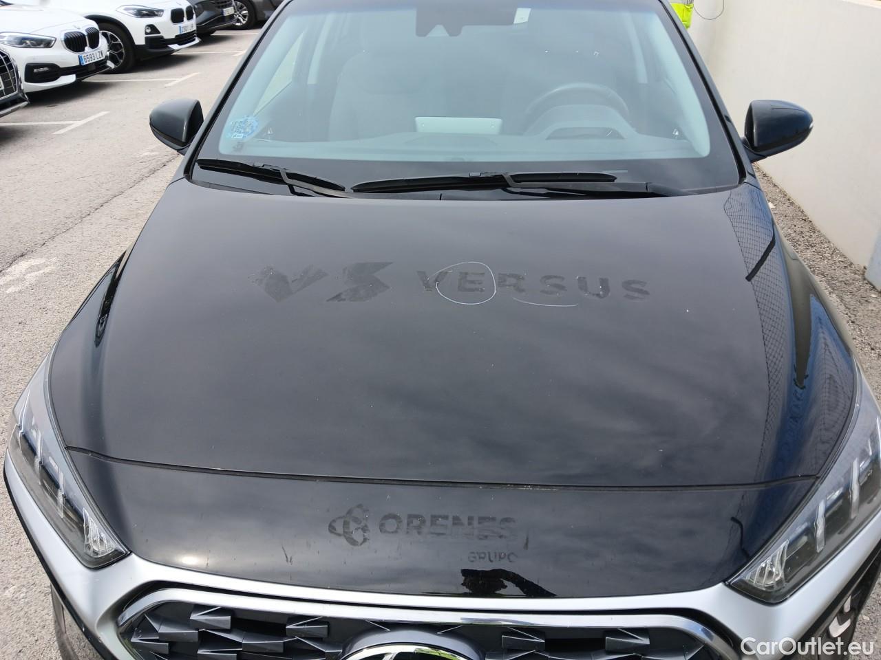  Hyundai   Ioniq HYUNDAI / 2019 / 5P / berlina con portón 1.6 GDI HEV Tecno DCT #15
