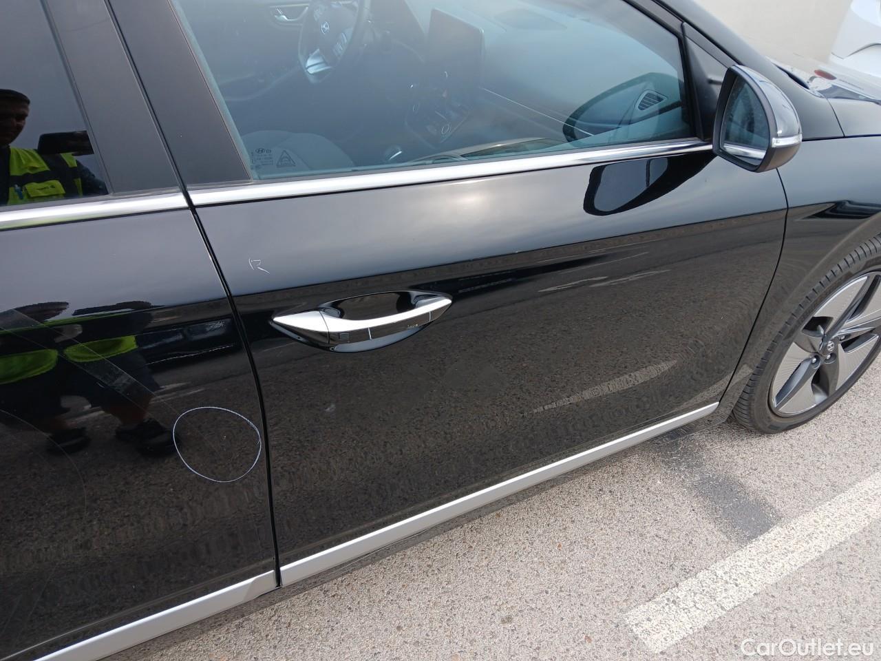  Hyundai   Ioniq HYUNDAI / 2019 / 5P / berlina con portón 1.6 GDI HEV Tecno DCT #36