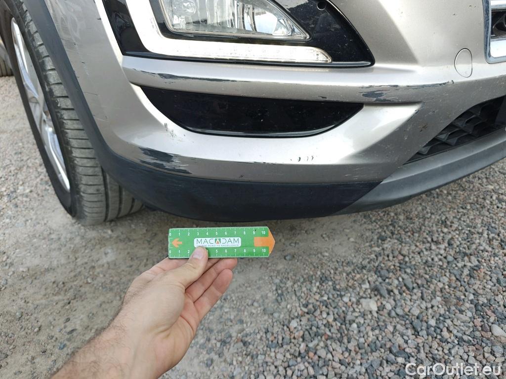  Hyundai  Tucson HYUNDAI  / 2018 / 5P / todoterreno  CRDI 1.6 116 CV 48V 4X2 SLE(SP)(SL) #68