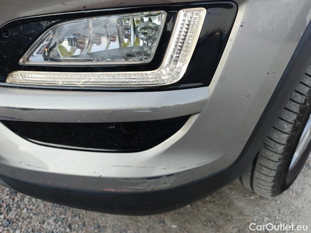  Hyundai  Tucson HYUNDAI  / 2018 / 5P / todoterreno  CRDI 1.6 116 CV 48V 4X2 SLE(SP)(SL) #58