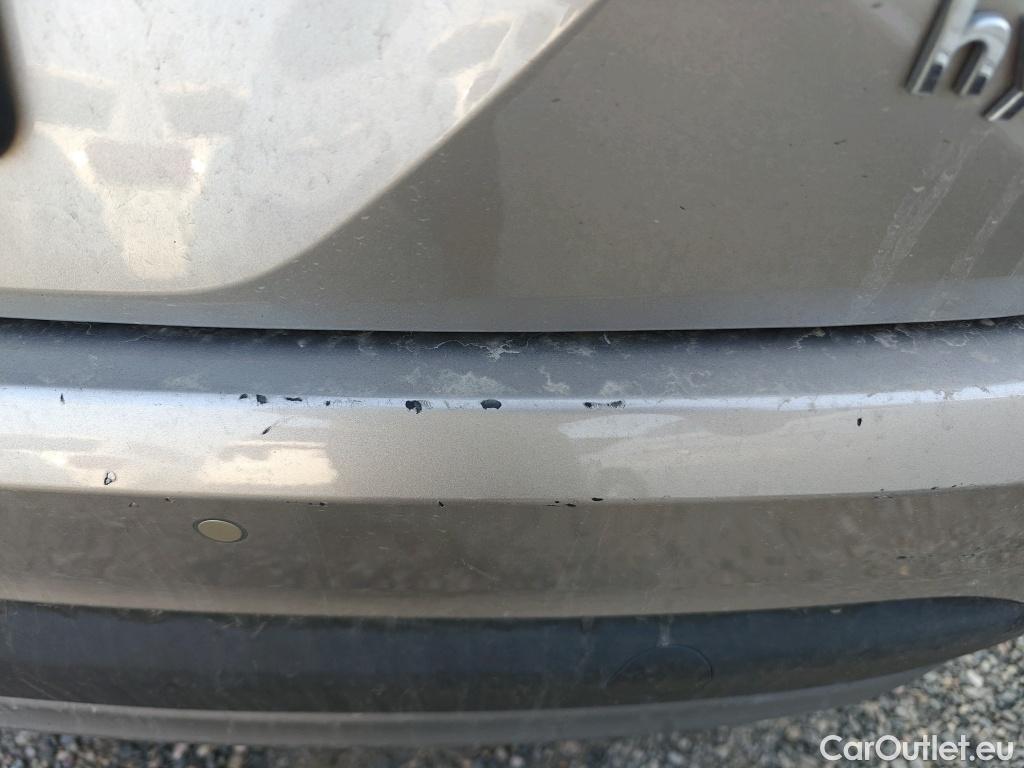  Hyundai  Tucson HYUNDAI  / 2018 / 5P / todoterreno  CRDI 1.6 116 CV 48V 4X2 SLE(SP)(SL) #63