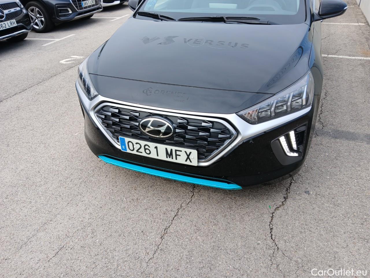  Hyundai   Ioniq HYUNDAI / 2019 / 5P / berlina con portón 1.6 GDI HEV Tecno DCT #12