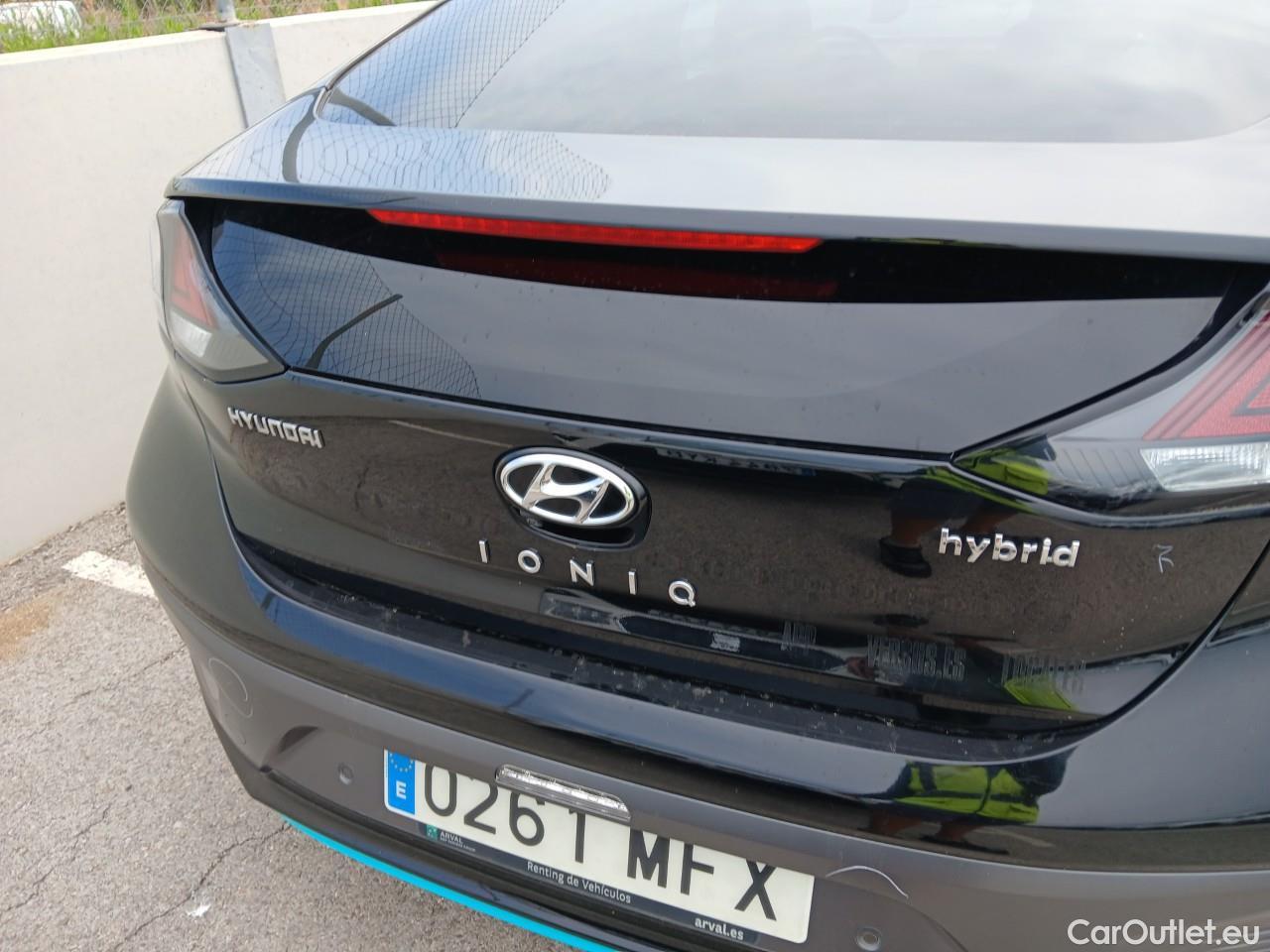  Hyundai   Ioniq HYUNDAI / 2019 / 5P / berlina con portón 1.6 GDI HEV Tecno DCT #29
