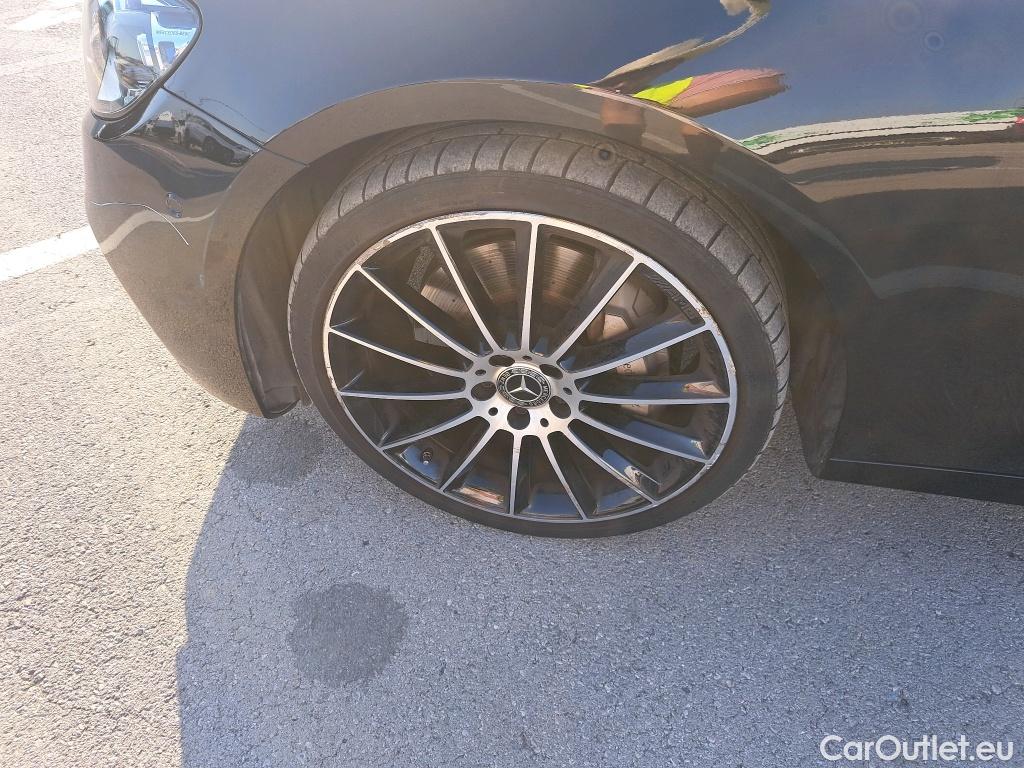  Mercedes  E-Klasse Clase E E 400 d 4Matic (213.023)AMG 2.9 AMG Line 330CV AT9 E6d #3