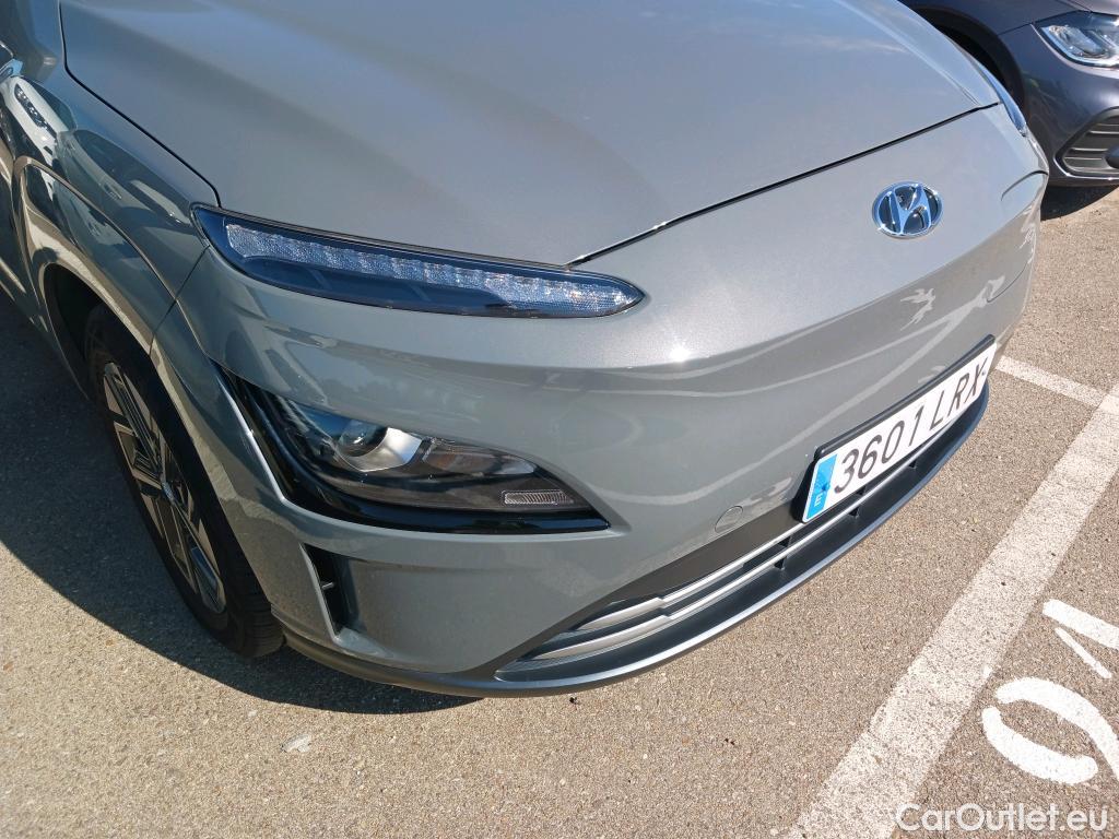 Land Rover  Discovery HYUNDAI Kona / 2020 / 5P / todoterreno 100kW EV Maxx #19