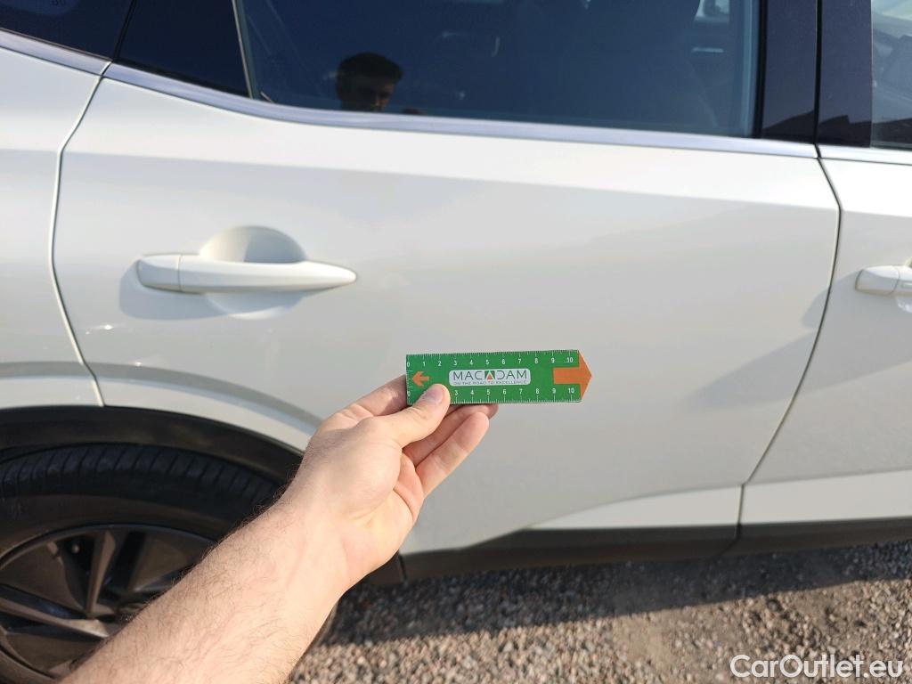  Land Rover  Discovery NISSAN QASHQAI / 2021 / 5P / todoterreno DIG-T 116kW (158CV) mHEV Xtronic Acenta (AC2) #24