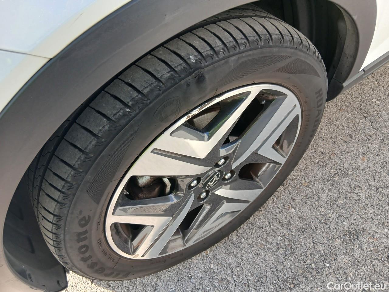  Land Rover  Discovery HYUNDAI Bayon / 2021 / 5P / todoterreno 1.0 TGDI 74kW (100CV) 48V Tecno DCT #2