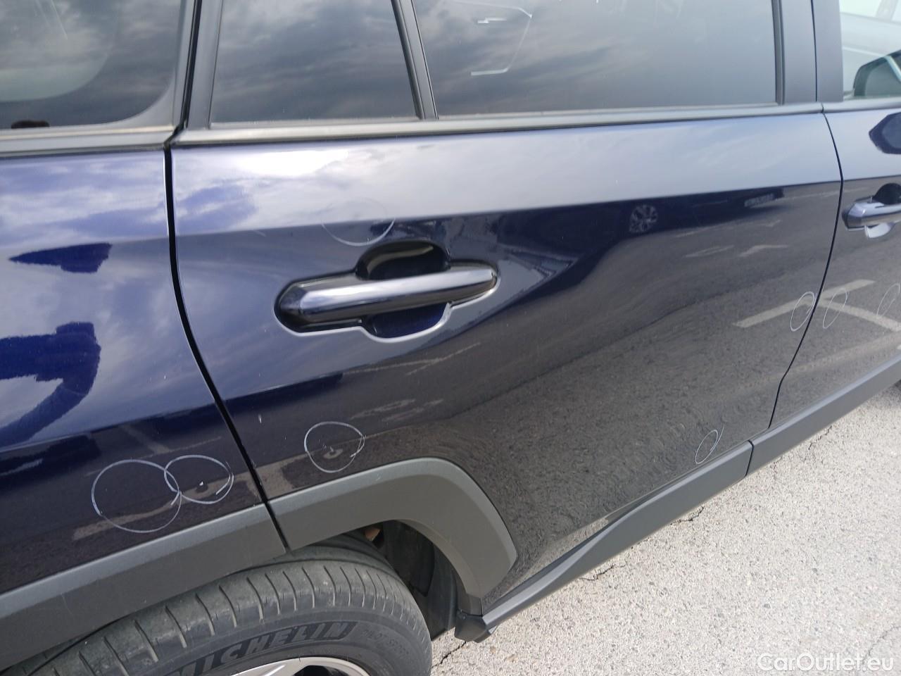  Toyota  RAV4 TOYOTA  / 2018 / 5P / todoterreno 2.5l Advance #40