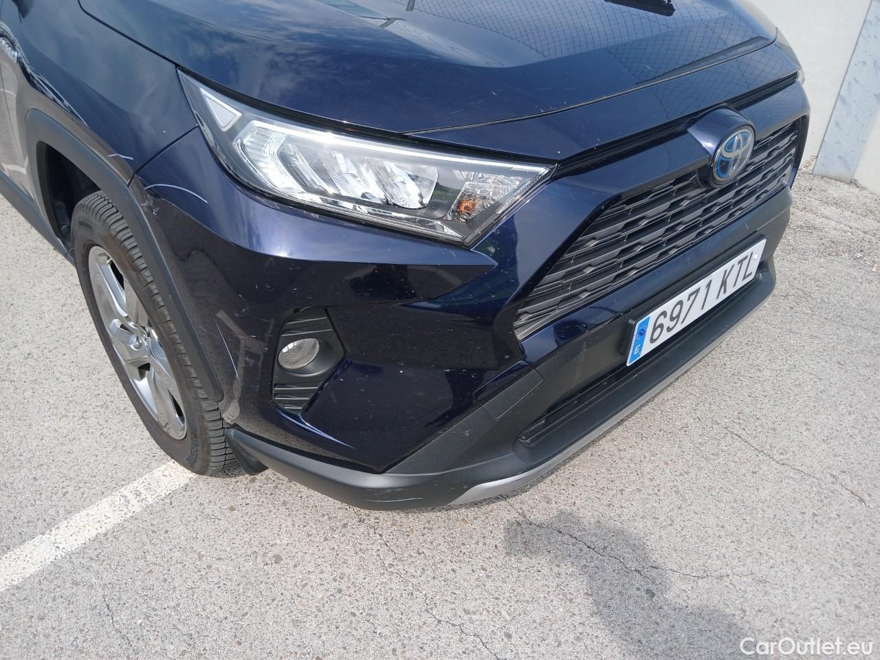  Toyota  RAV4 TOYOTA  / 2018 / 5P / todoterreno 2.5l Advance #10