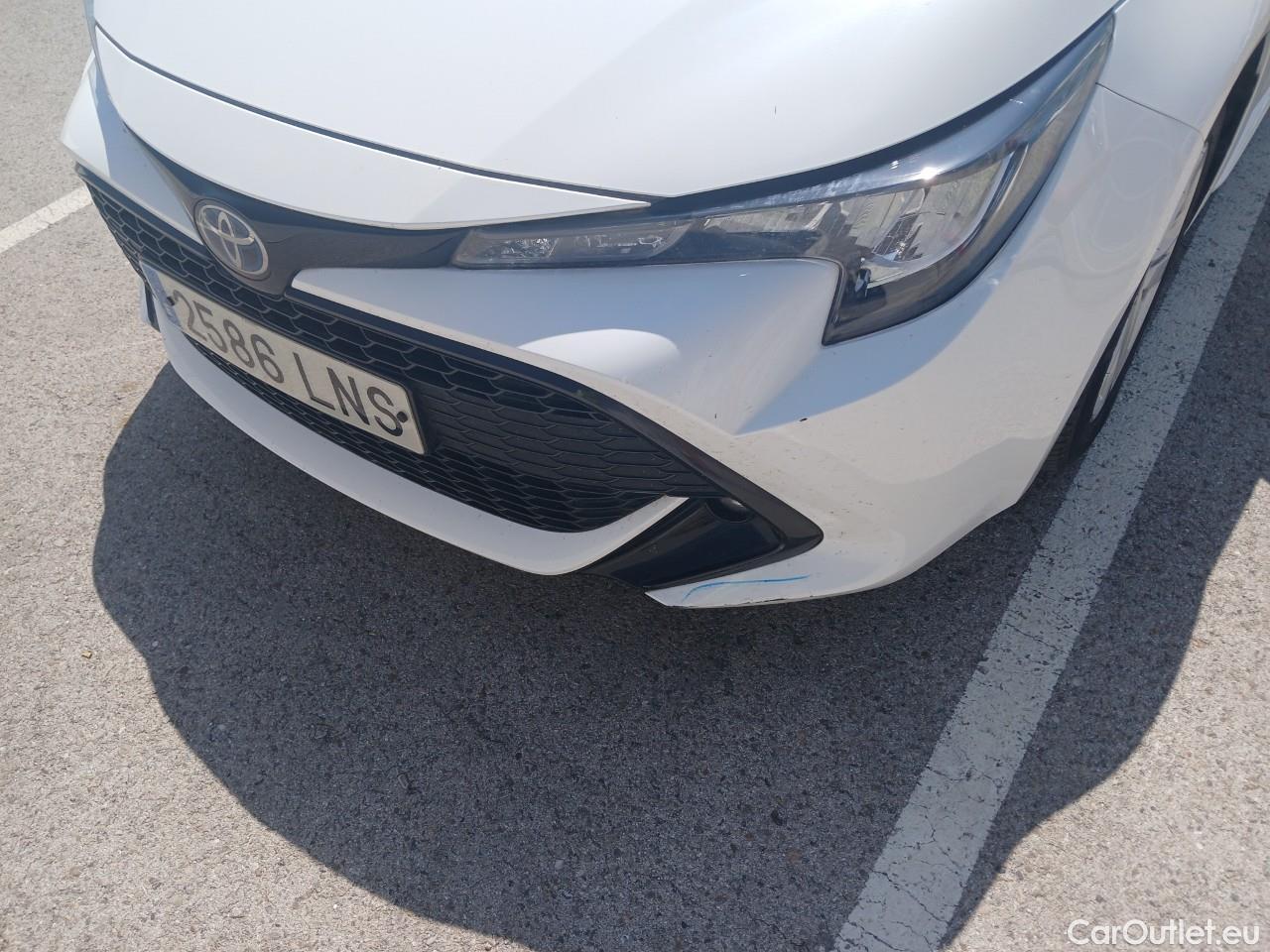  Toyota  Corolla TOYOTA  / 2019 / 5P / familiar 1.8 125H ACTIVE TECH E-CVT TOU SPORT #9