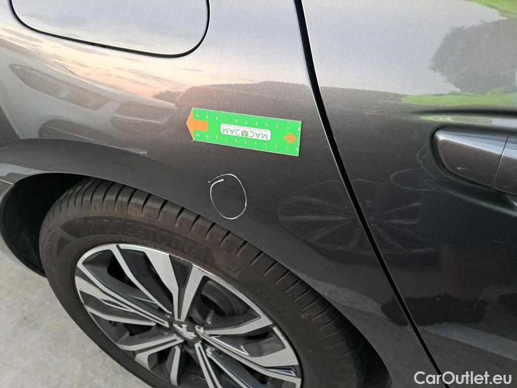  Peugeot  508 PEUGEOT  Hybrid / 2018 / 5P / berlina con portón 5P Allure 225 e-EAT8 #25