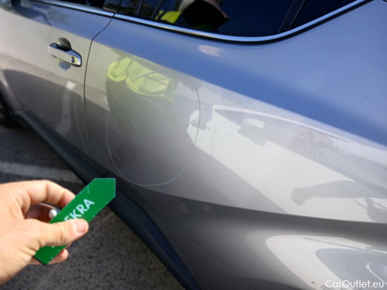  Toyota  C-HR TOYOTA  / 2016 / 5P / todoterreno 1.8 125H Advance (CX) #16