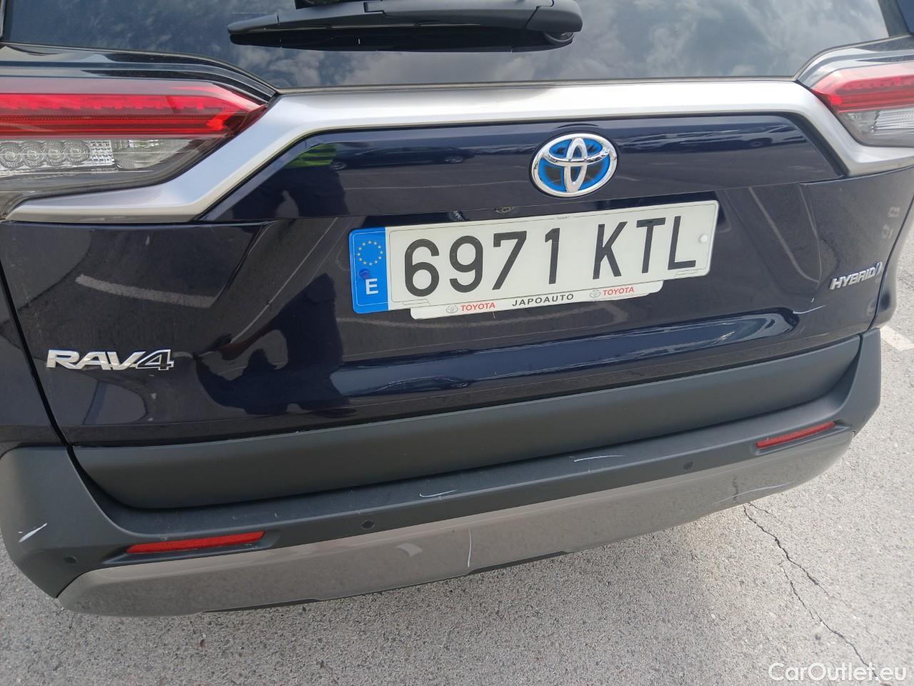  Toyota  RAV4 TOYOTA  / 2018 / 5P / todoterreno 2.5l Advance #33
