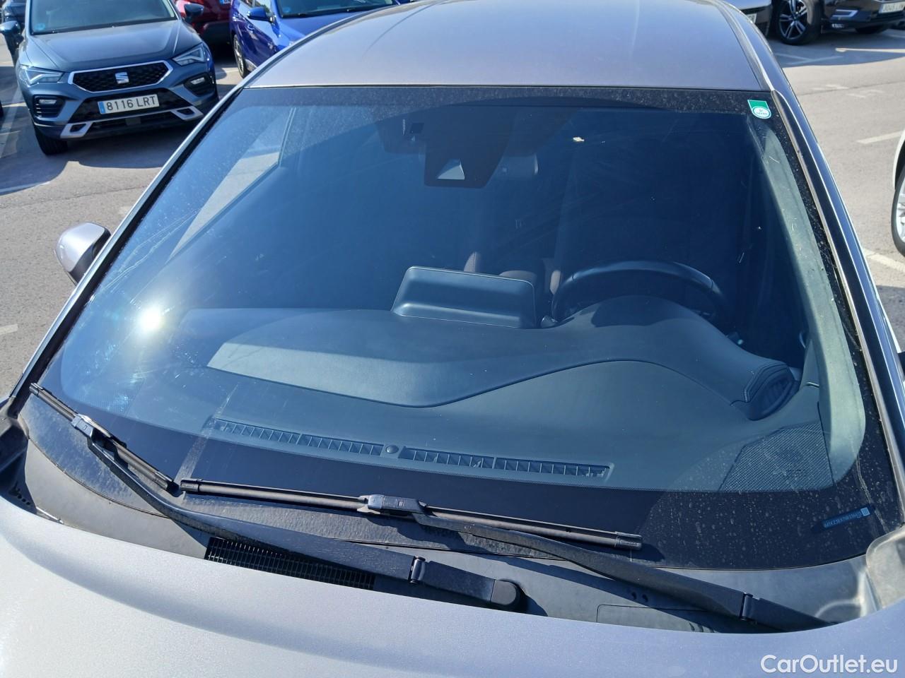  Toyota  C-HR TOYOTA  / 2016 / 5P / todoterreno 1.8 125H Advance (CX) #5