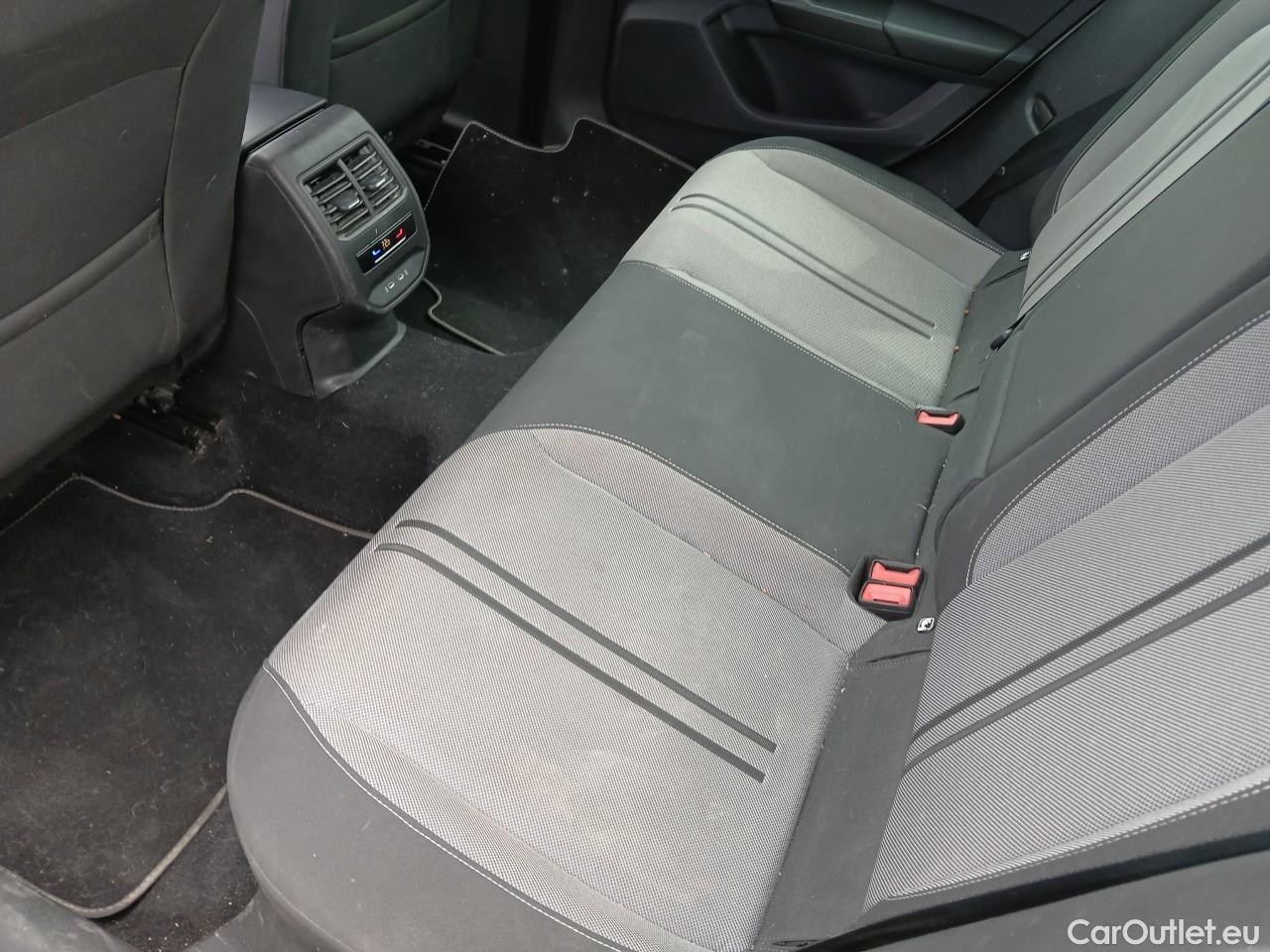  Seat  Leon  Sportstourer Style Go 2.0 TDI 115CV MT6 E6d #2