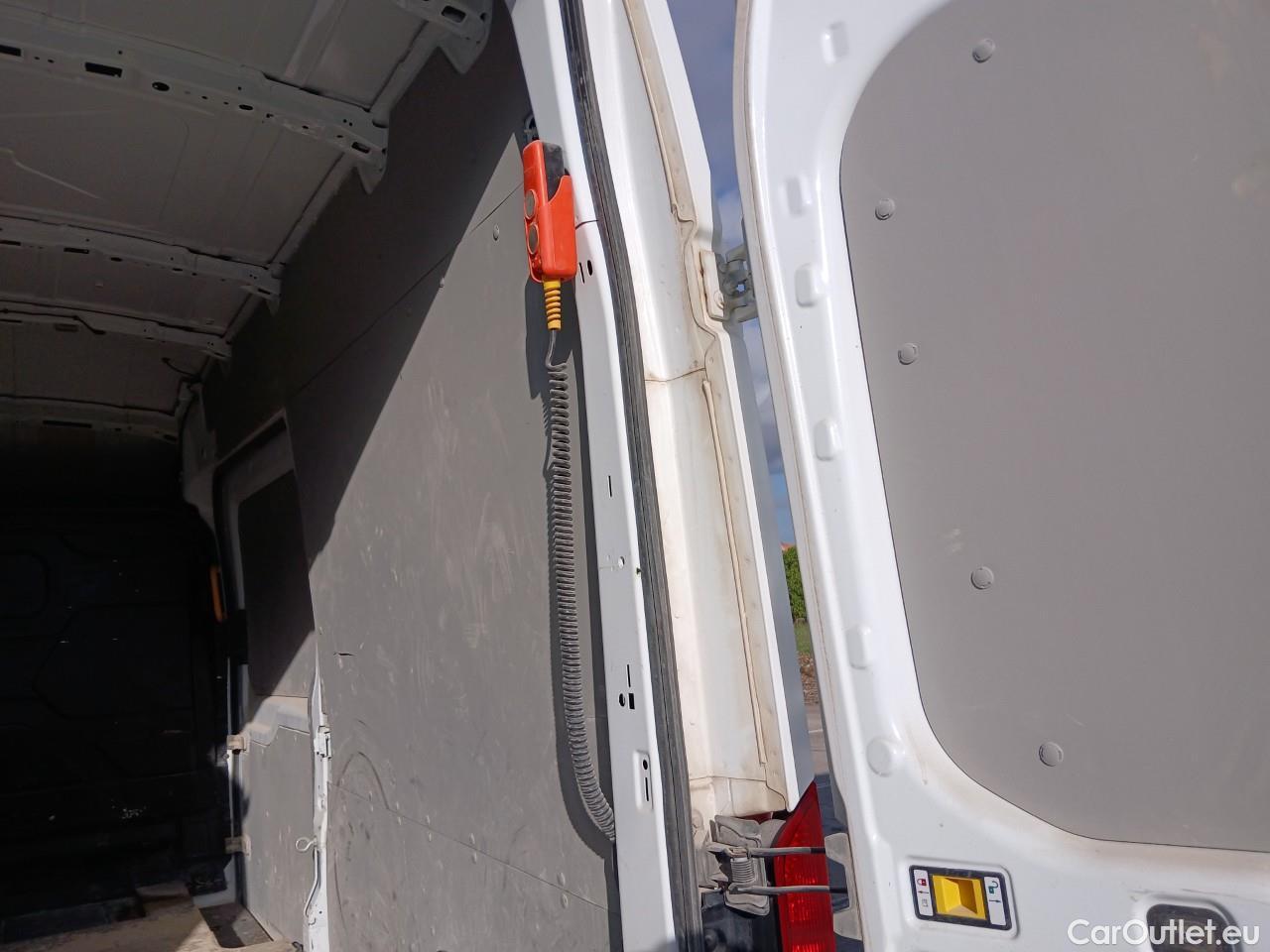  Ford  Transit FORD  / 2013 / 4P / furgón 350 125kW L3H2 Van Trend RWD #9