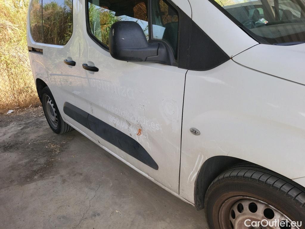  Citroen  Berlingo  Combi Live M 1.5 BlueHDi 100CV MT5 E6dT #27
