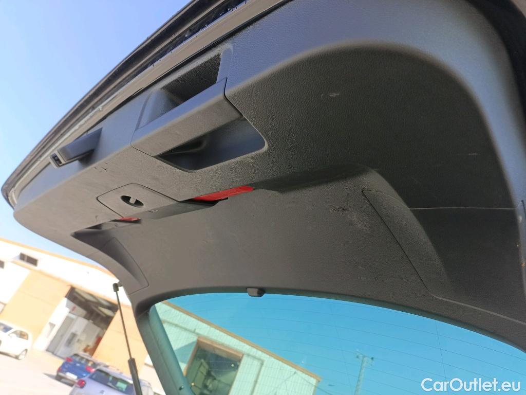  Volkswagen  Tiguan  Life 2.0 TDI 150CV AT7 E6d #5