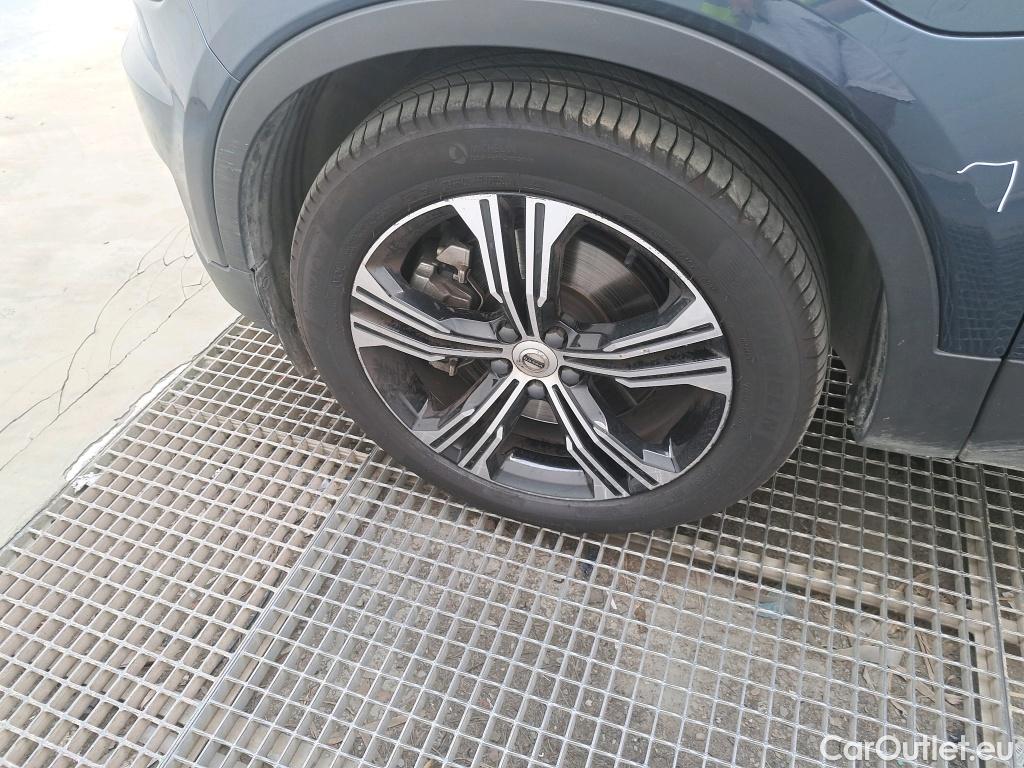  Volvo  XC 40 VOLVO XC40 / 2017 / 5P / todoterreno 1.5 T4 Twin Recharge Inscription Auto #3