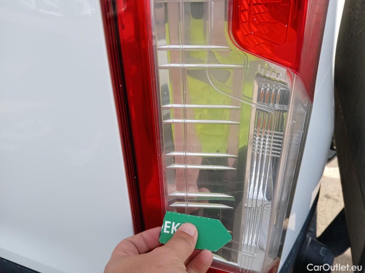  Ford  Transit FORD  / 2013 / 4P / furgón 350 125kW L3H2 Van Trend RWD #30