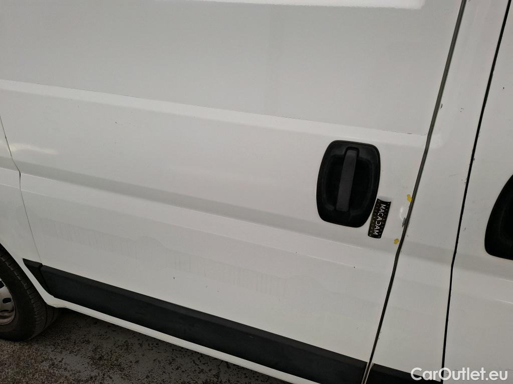  Citroen  Jumper CITROEN  / 2014 / 4P / Fourgon tôlé 33 L1H1 BlueHDi 110 BVM6 Club #48