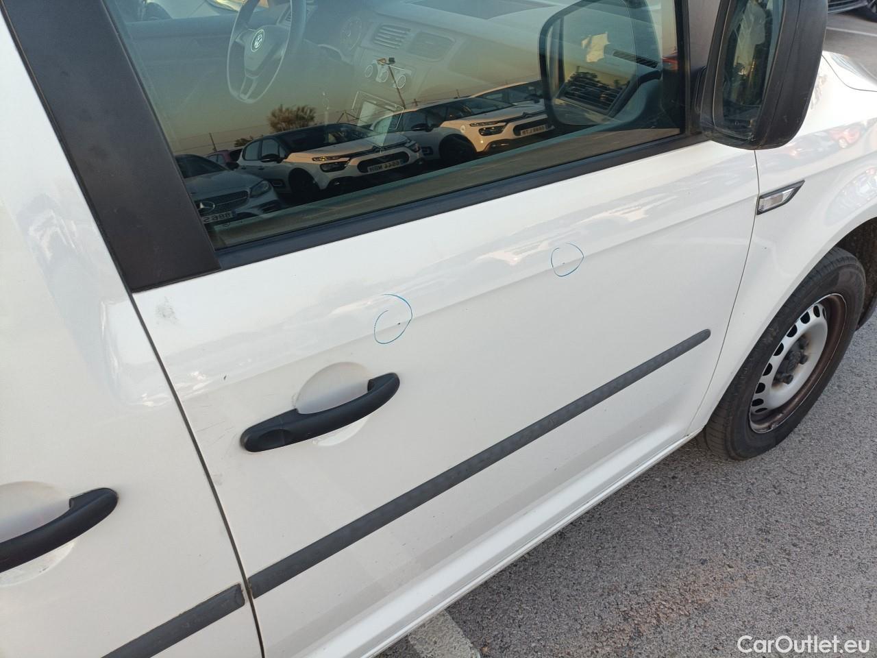  Volkswagen  Caddy VOLKSWAGEN  / 2015 / 4P / combi Profesional Kombi 2.0 TDI 75kW BMT (CX) #34