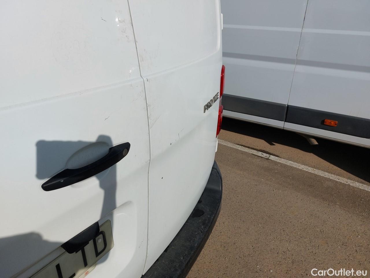  Land Rover  Discovery TOYOTA Proace / 2020 / 4P / furgón 1.5D 100CV GX 1PL 2PT L1 #32