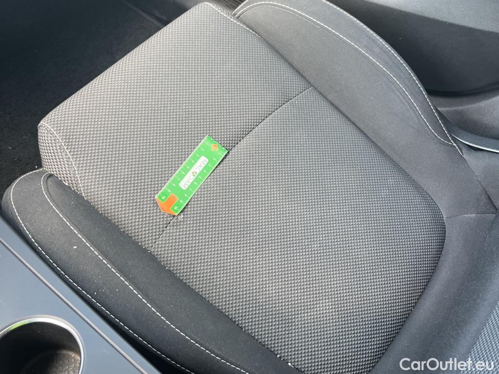 Renault  Megane  IV Berline 5pt. Société Air Nav 1.5 dCi 90CV BVM6 E6 #1