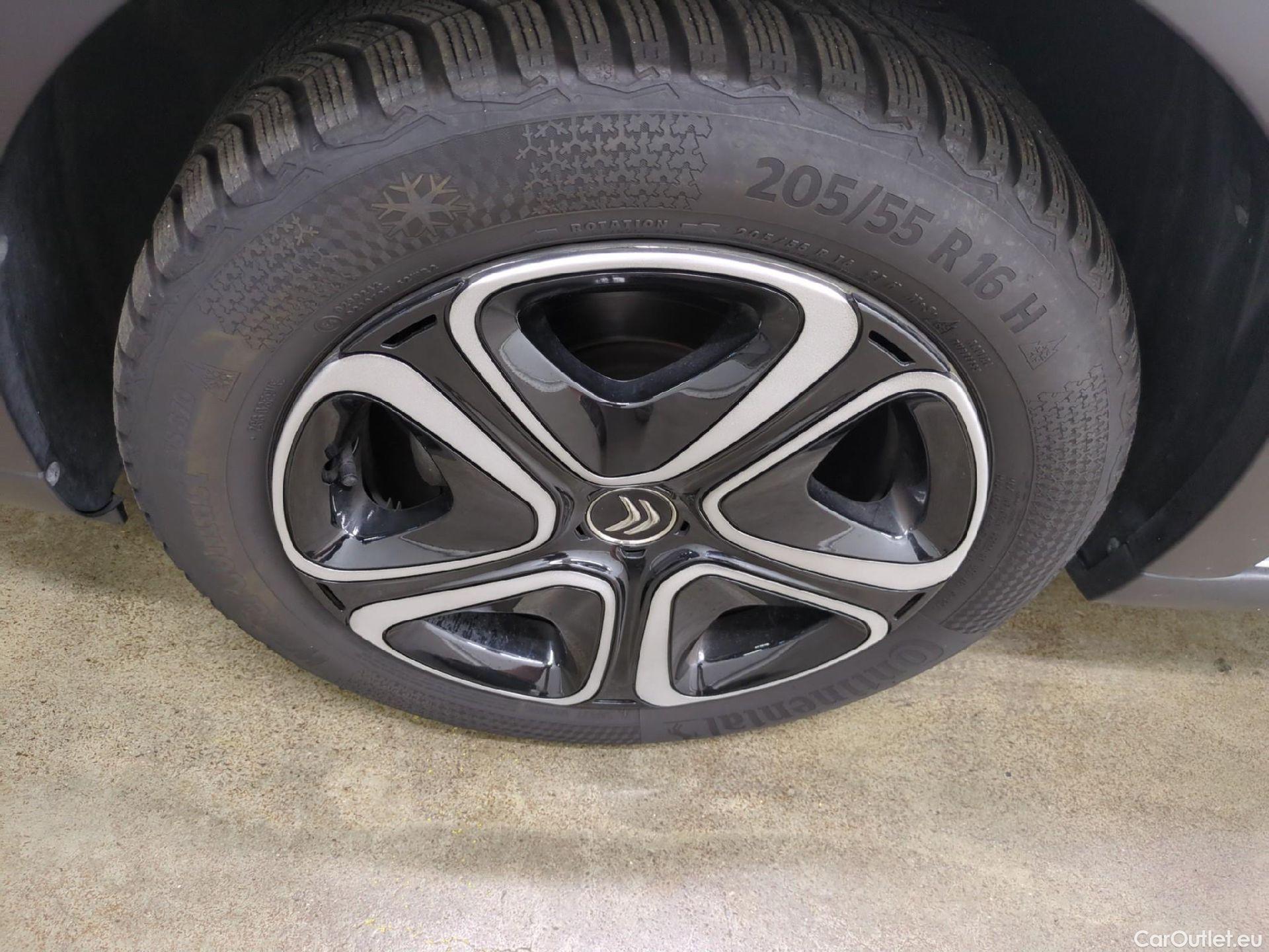  Citroen  C3  Société Feel 1.2 PureTech 80CV BVM5 E6d #2