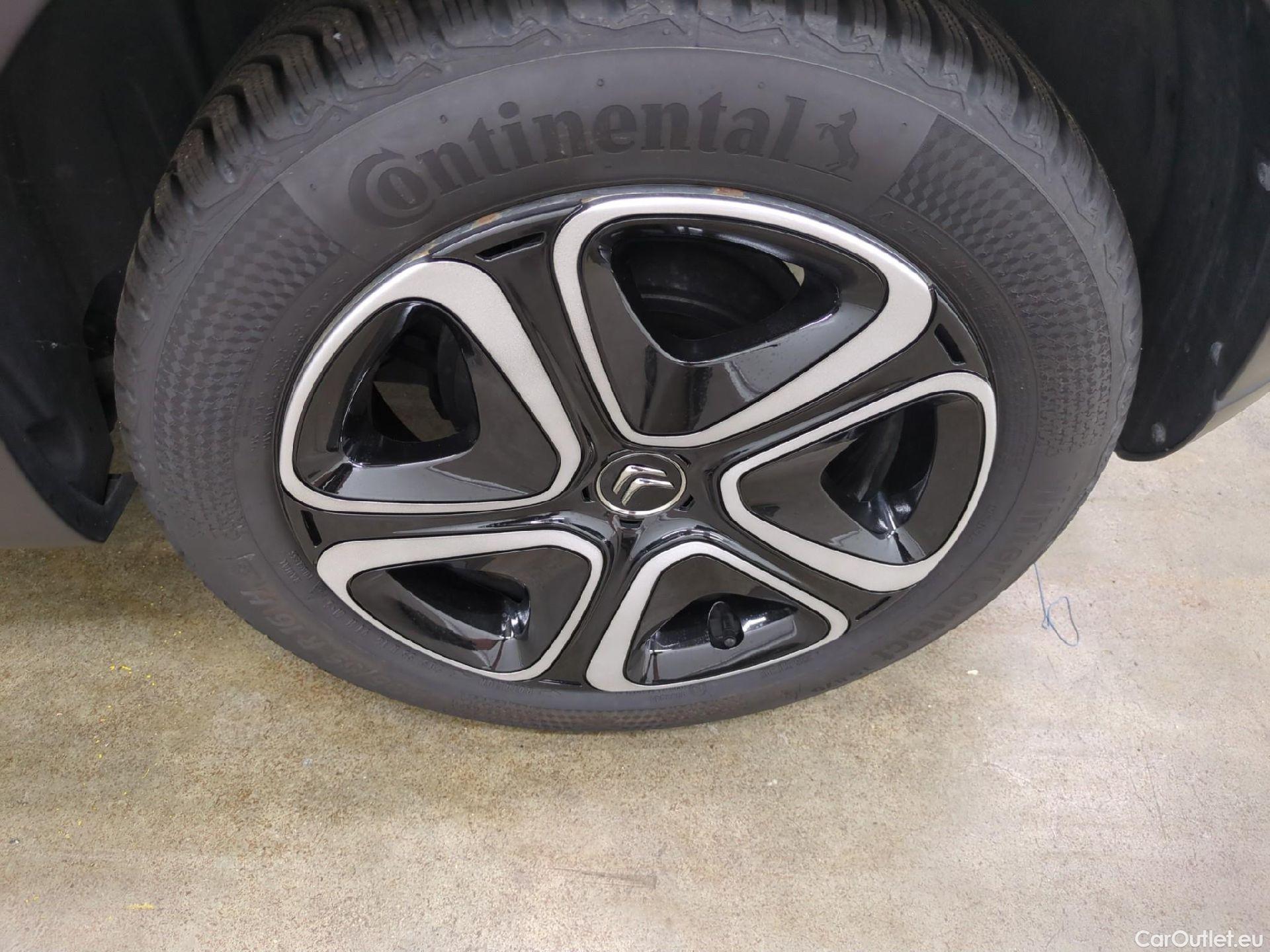  Citroen  C3  Société Feel 1.2 PureTech 80CV BVM5 E6d #3
