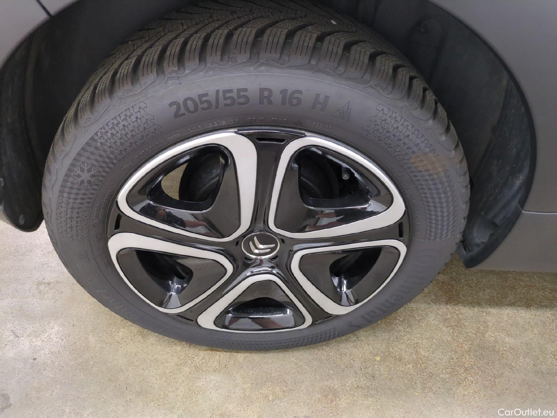  Citroen  C3  Société Feel 1.2 PureTech 80CV BVM5 E6d #4