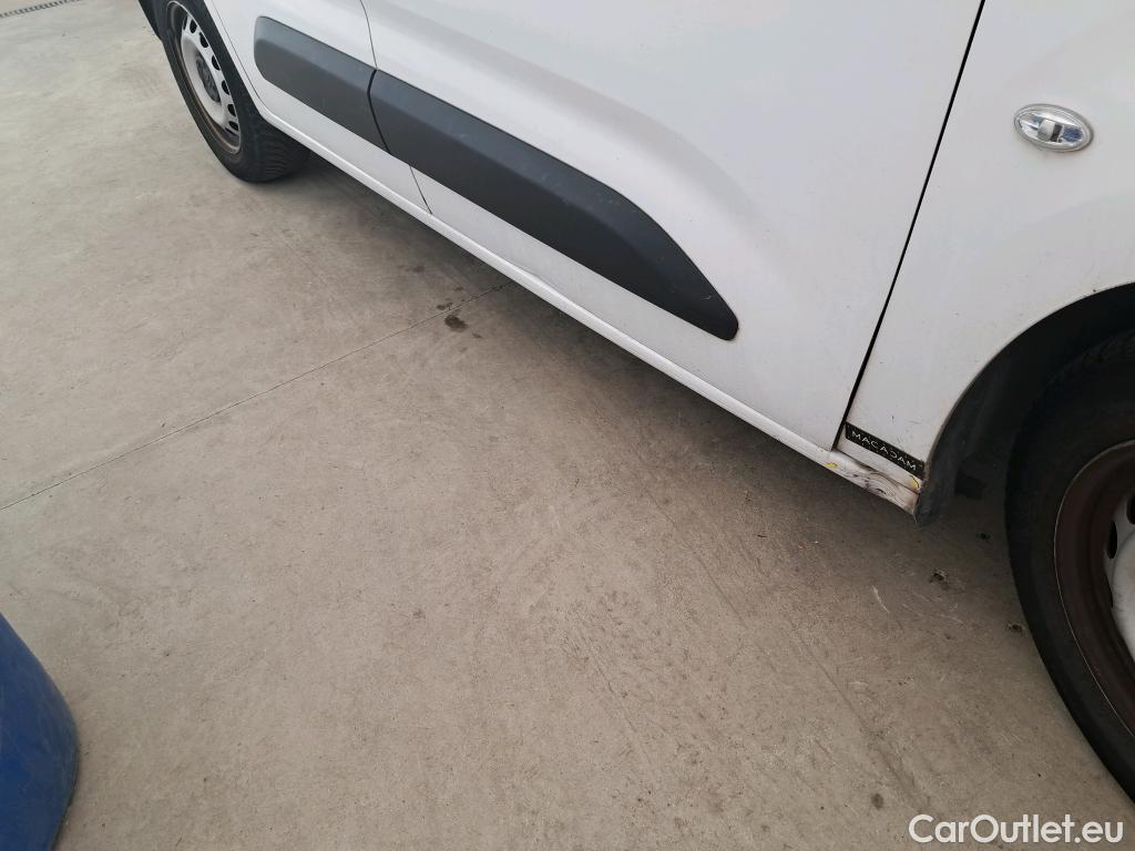  Citroen  Berlingo  Fourgon Driver M 1000 1.5 BlueHDi 100CV BVM5 E6dT #19