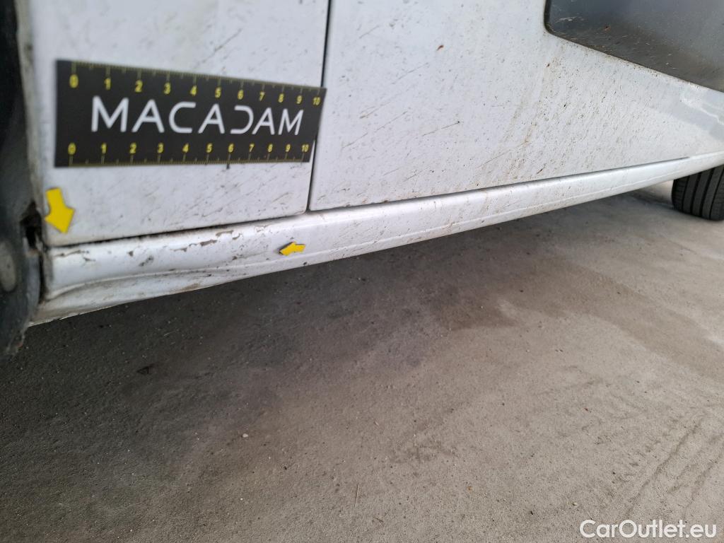 Opel  Combo OPEL  / 2018 / 4P / Fourgonnette 1.6 CDTI 100ch L1H1 650kg CARGO PACK C #10