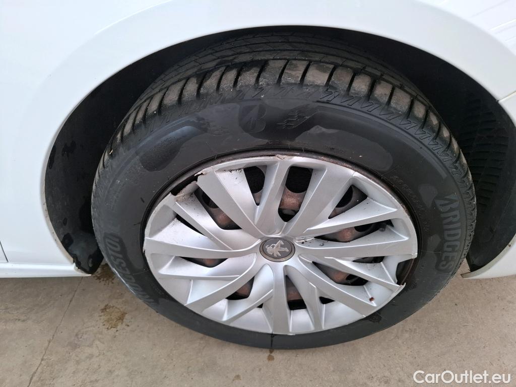  Peugeot  308  Pack Clim Nav 1.6 HDi 100CV BVM5 E6 #37