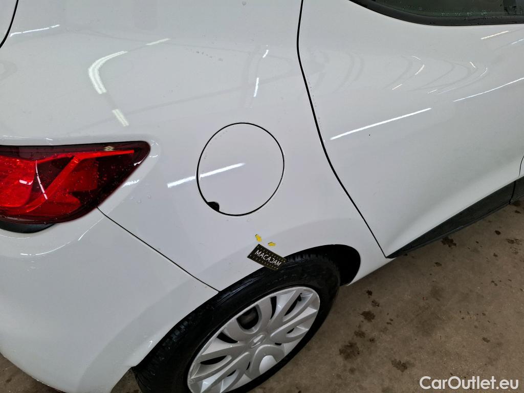  Renault  Clio  IV Air MediaNav 1.5 dCi 75CV BVM5 E6 #15