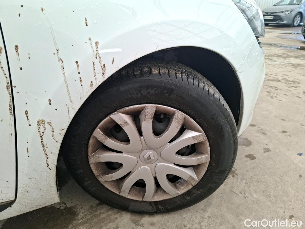 Renault  Clio  IV Air MediaNav 1.5 dCi 75CV BVM5 E6 #14