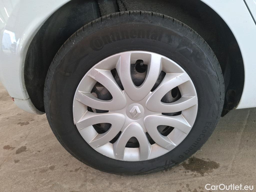  Renault  Clio  IV Air MediaNav 1.5 dCi 90CV BVM5 E6 #16