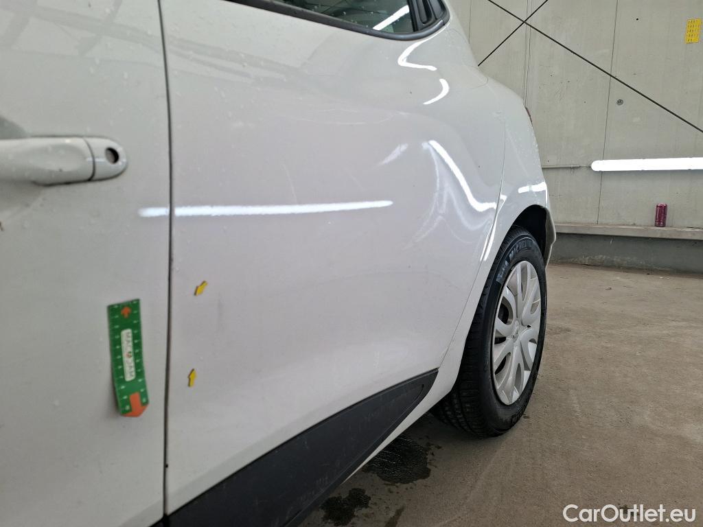  Renault  Clio  IV Air MediaNav 1.5 dCi 75CV BVM5 E6 #9