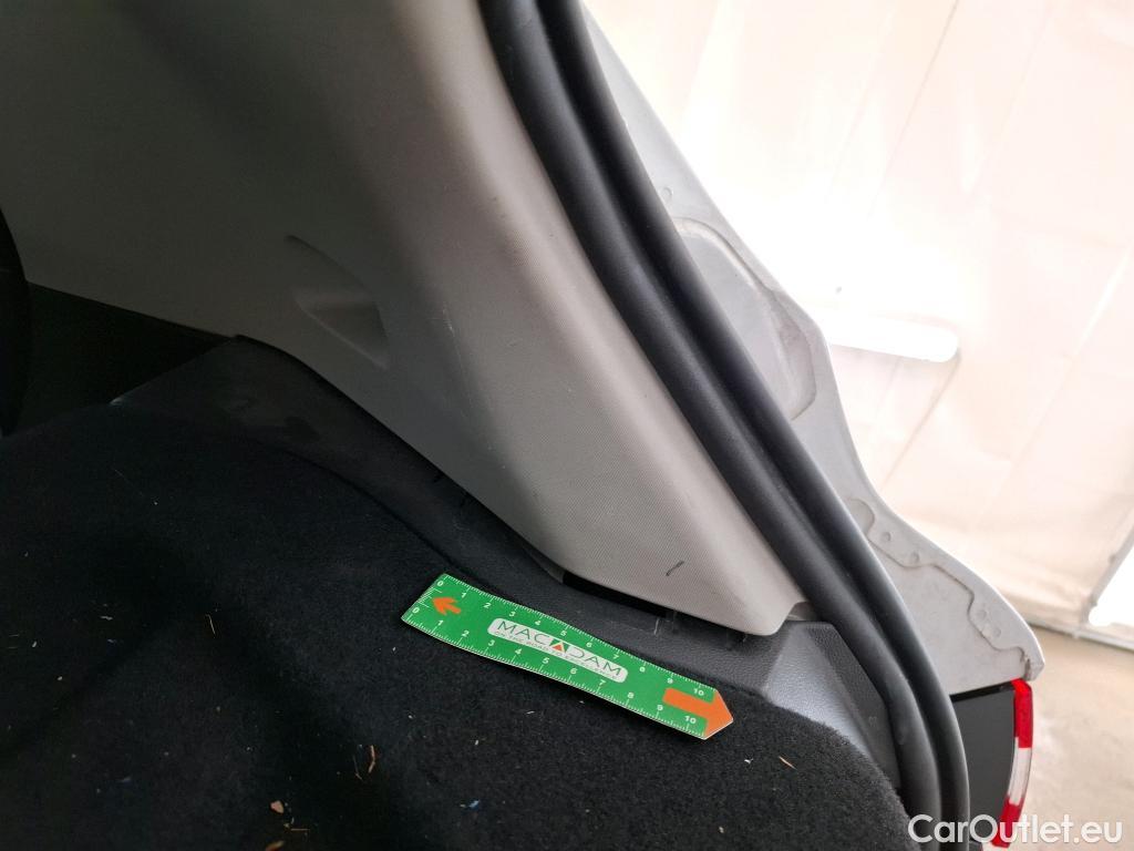  Renault  Clio  IV Air MediaNav 1.5 dCi 75CV BVM5 E6 #29