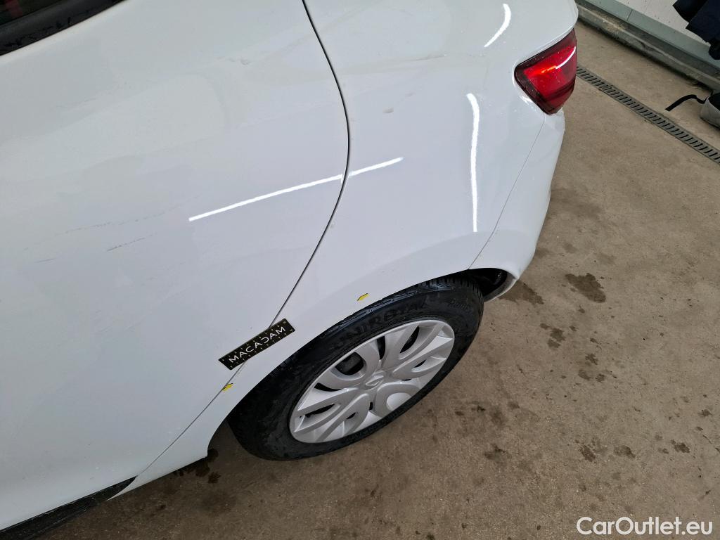  Renault  Clio  IV Air MediaNav 1.5 dCi 75CV BVM5 E6 #1