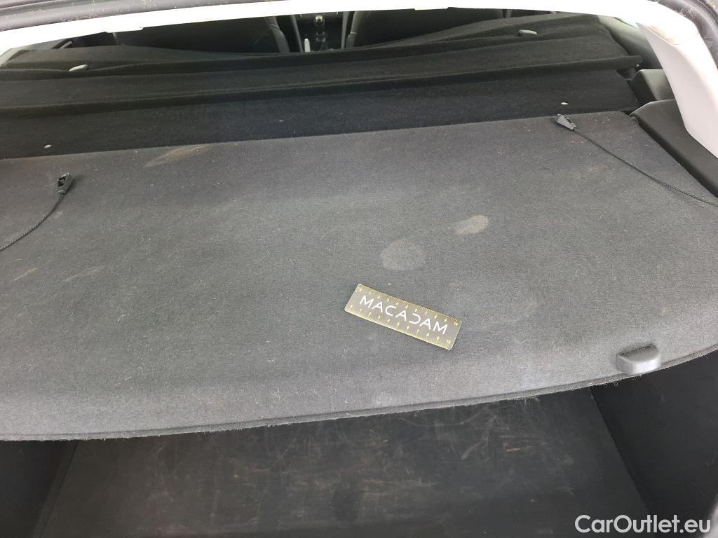  Renault  Megane  IV Berline 5pt. Société Air Nav 1.5 dCi 90CV BVM6 E6 #26