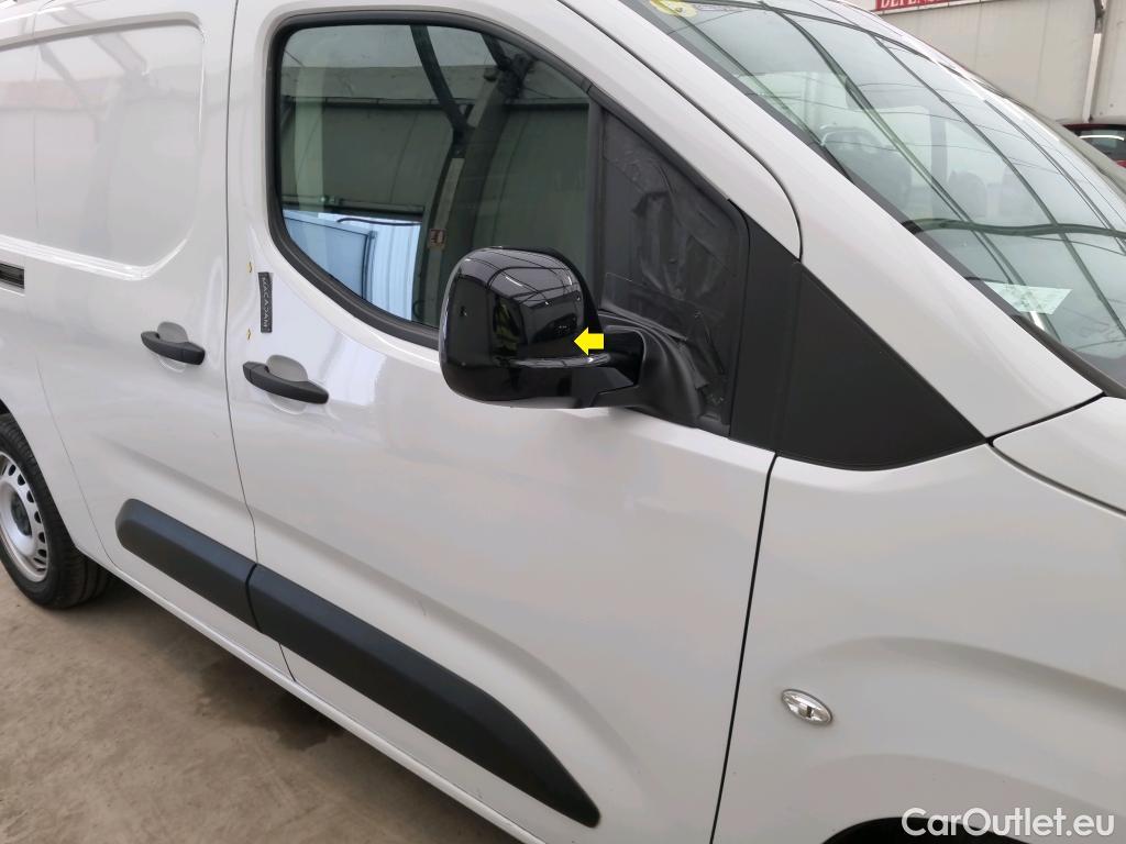  Citroen  Berlingo  Fourgon  XL 950 1.5 BlueHDi 130CV BVA8 6E #31
