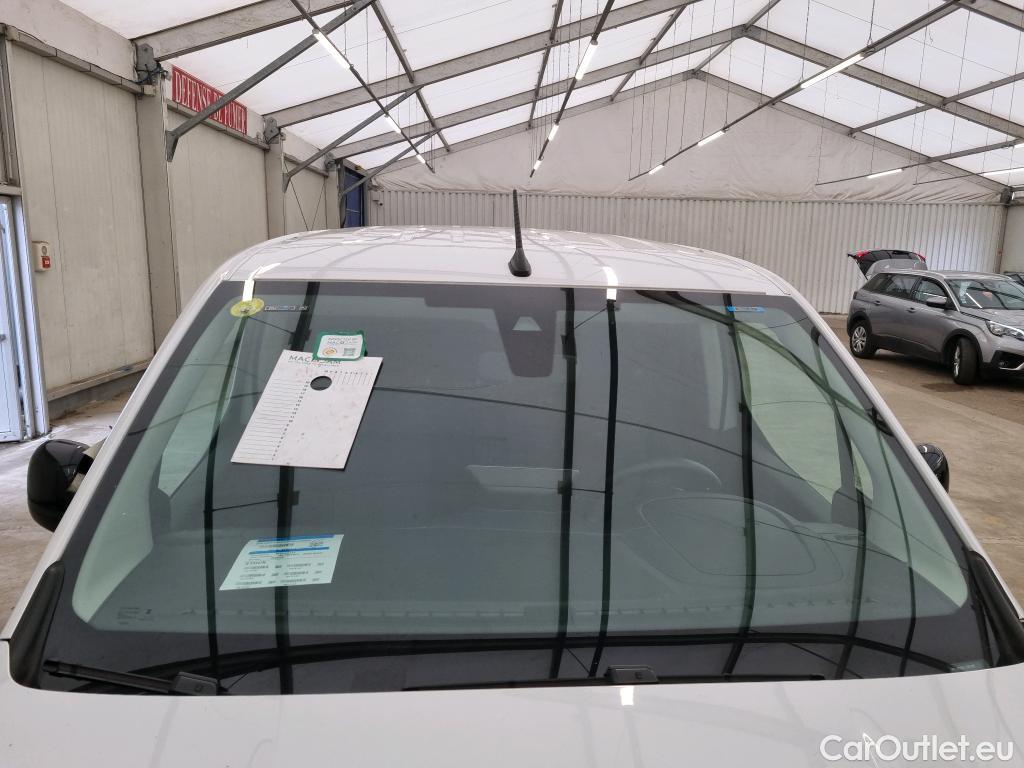  Citroen  Berlingo  Fourgon  XL 950 1.5 BlueHDi 130CV BVA8 6E #32