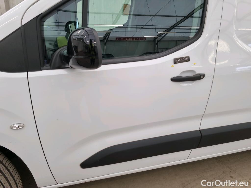  Citroen  Berlingo  Fourgon  XL 950 1.5 BlueHDi 130CV BVA8 6E #16