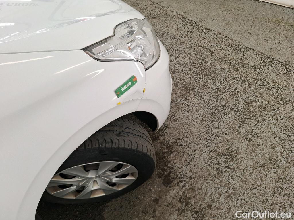  Peugeot  208  Affaire Premium 1.6 HDi 75CV BVM5 E6 #1