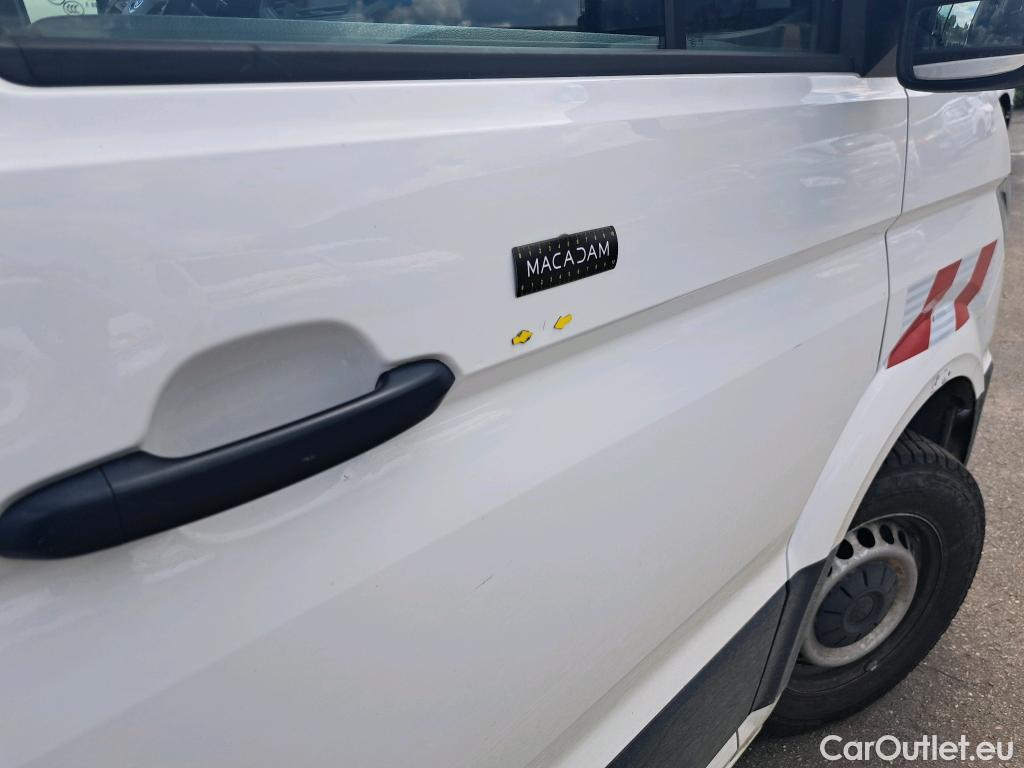  Volkswagen  Crafter  Fourgon Fourgon 35 mittlerer Radstand mit Hochdach FWD 2.0 140CV BVM6 #63