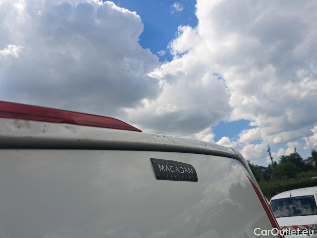  Volkswagen  Crafter  Fourgon Fourgon 35 mittlerer Radstand mit Hochdach FWD 2.0 140CV BVM6 #32