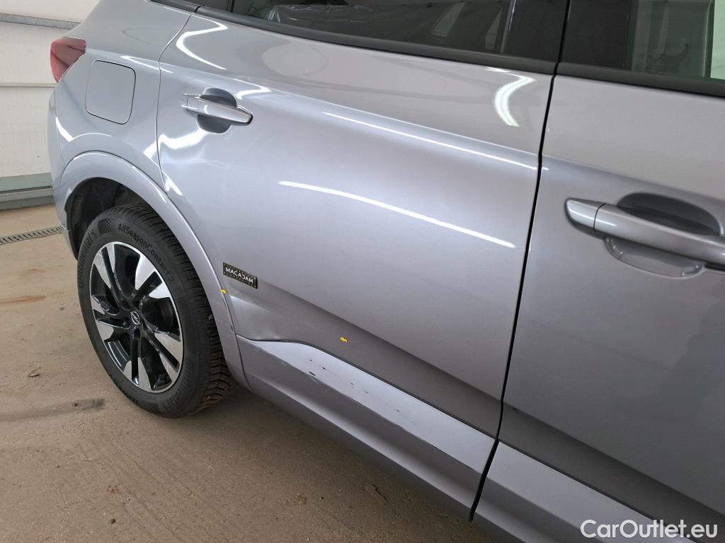  Opel   Grandland X Grandland X Elegance Business 1.5 130CV BVA8 E6d #1