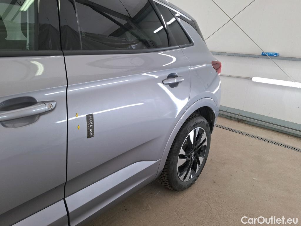  Opel   Grandland X Grandland X Elegance Business 1.5 130CV BVA8 E6d #19