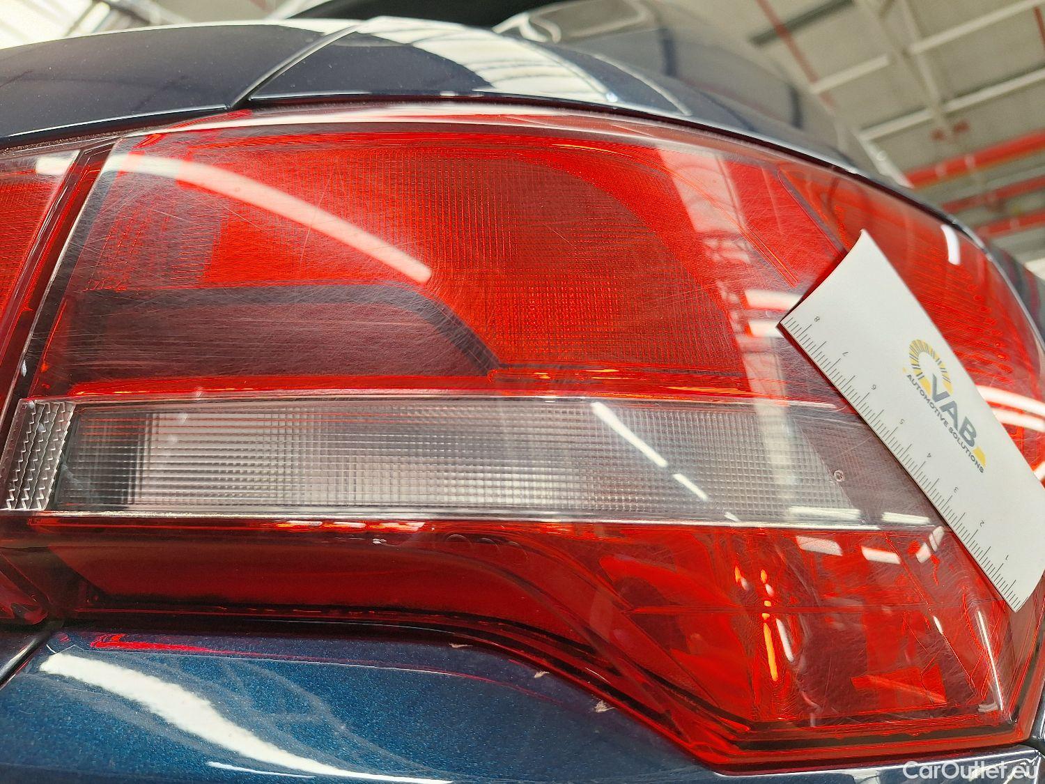  Audi  Q3 Audi,  '18, Audi  35 TFSI S tronic Advanced 5d #19